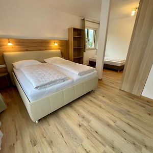 Pension Garni Transit
